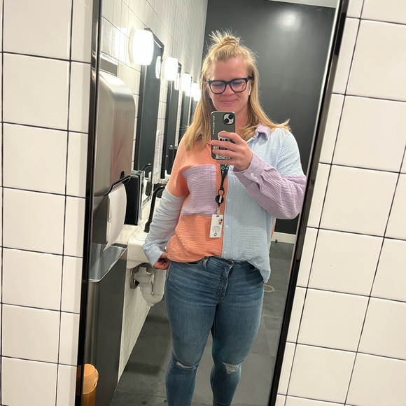 Meet your Posher, Liz - Picture 3 of 6